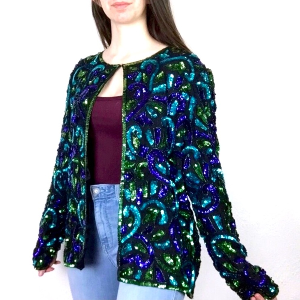 VINTAGE SEQUINED BEADED BLAZER IN SIZE LARGE